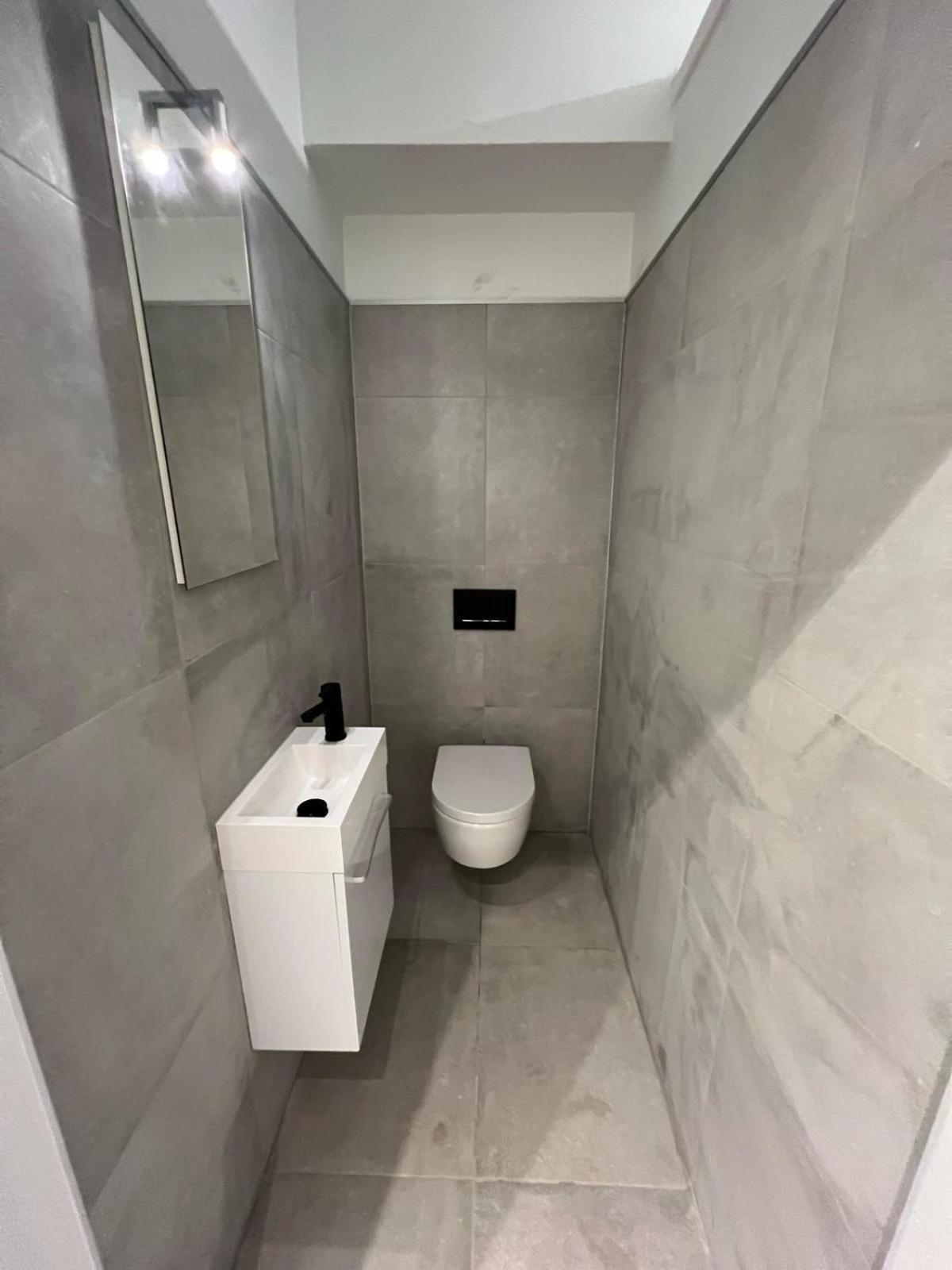 Lovely 2 Bedroom Appartment Near Knokke-Strand Beach Bar Exteriör bild
